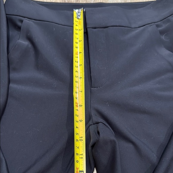Athleta Size 4 black Cropped Ankle Pants Side Pocket - Picture 12 of 13